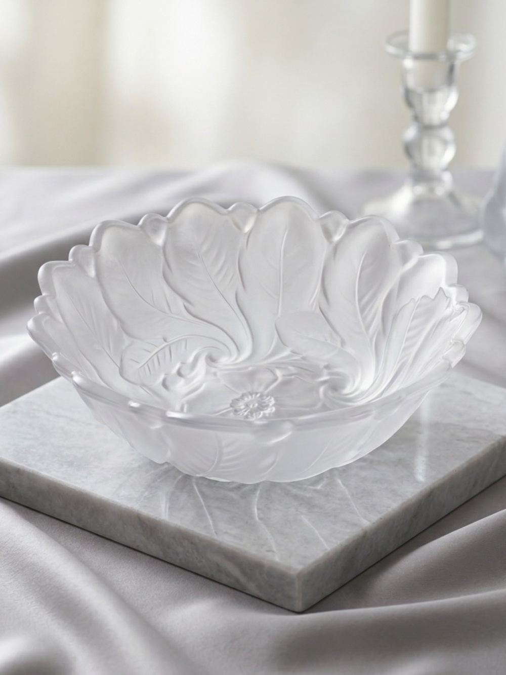 Indiana Glass Wild Rose Clear Frosted Bowl 9” Scalloped Floral Serving Bowl